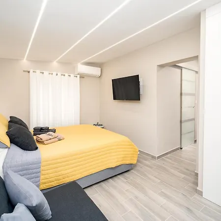 John'S City Center Roof Studio Flat -Panorama View Aigio Exterior photo